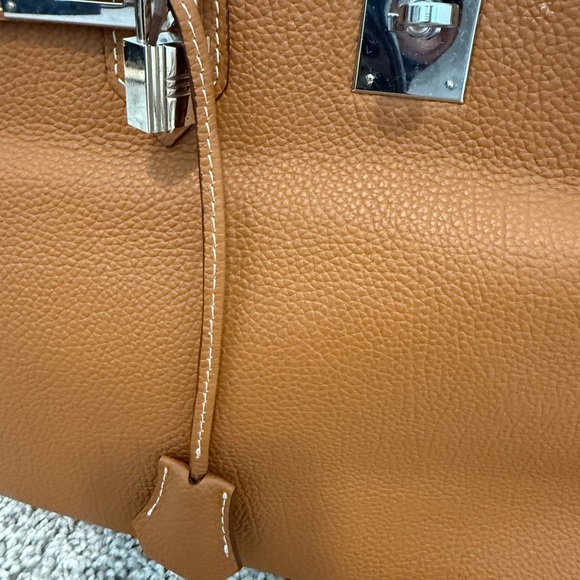 INSPIRED B BAG SIZE 40 in GOLD with palladium hardware - Picture 10 of 16